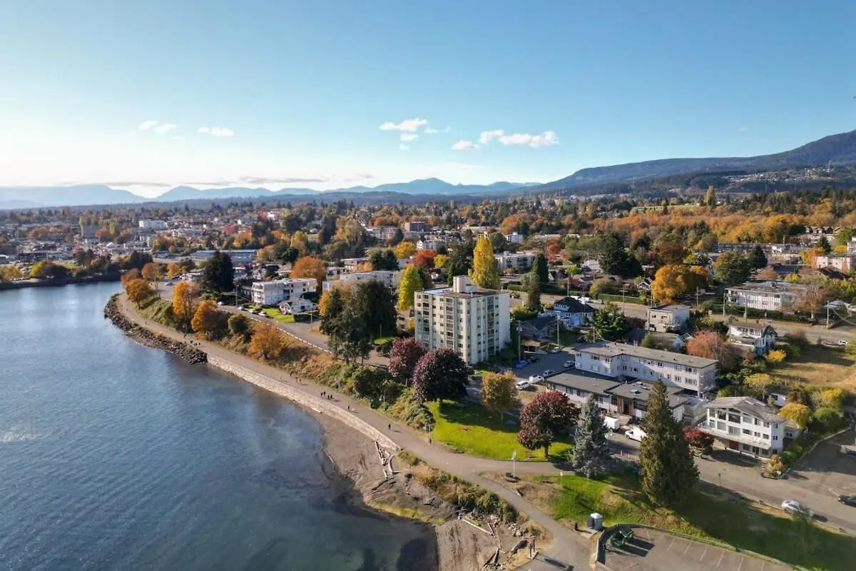 Spacious 2 Bedroom In Nanaimo With An Amazing View Canada