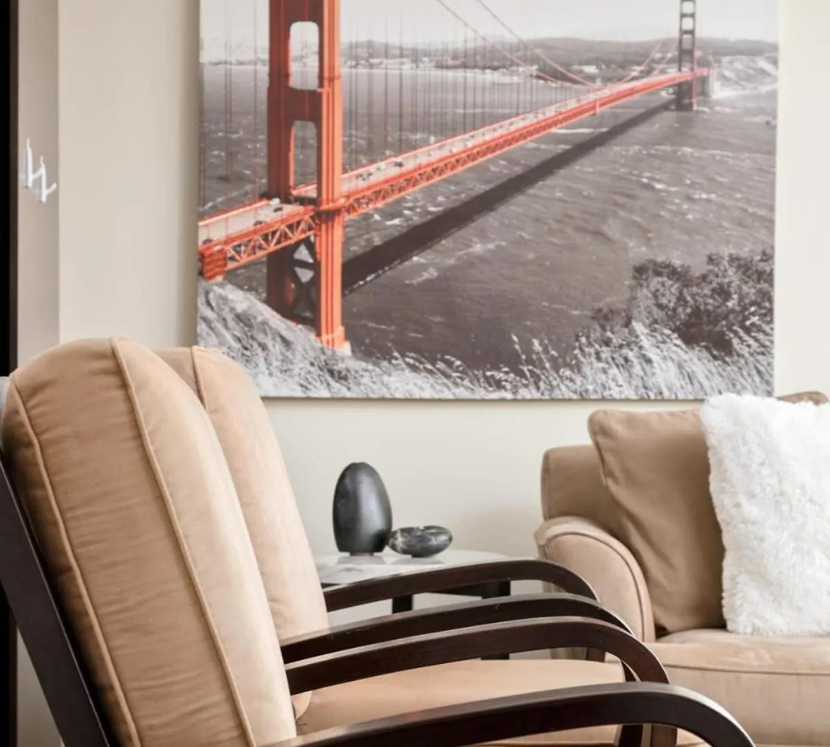Spacious 2 Bedroom In Nanaimo With An Amazing View